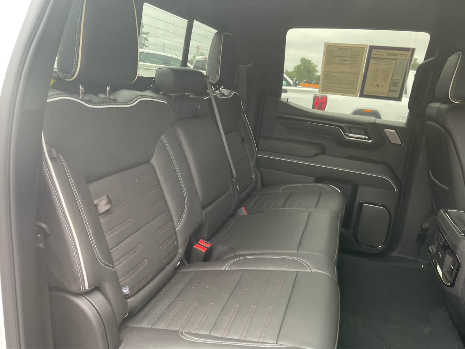Used 2025 GMC Sierra 1500 AT4X w/ AT4X AEV Edition AWD/4WD image 22