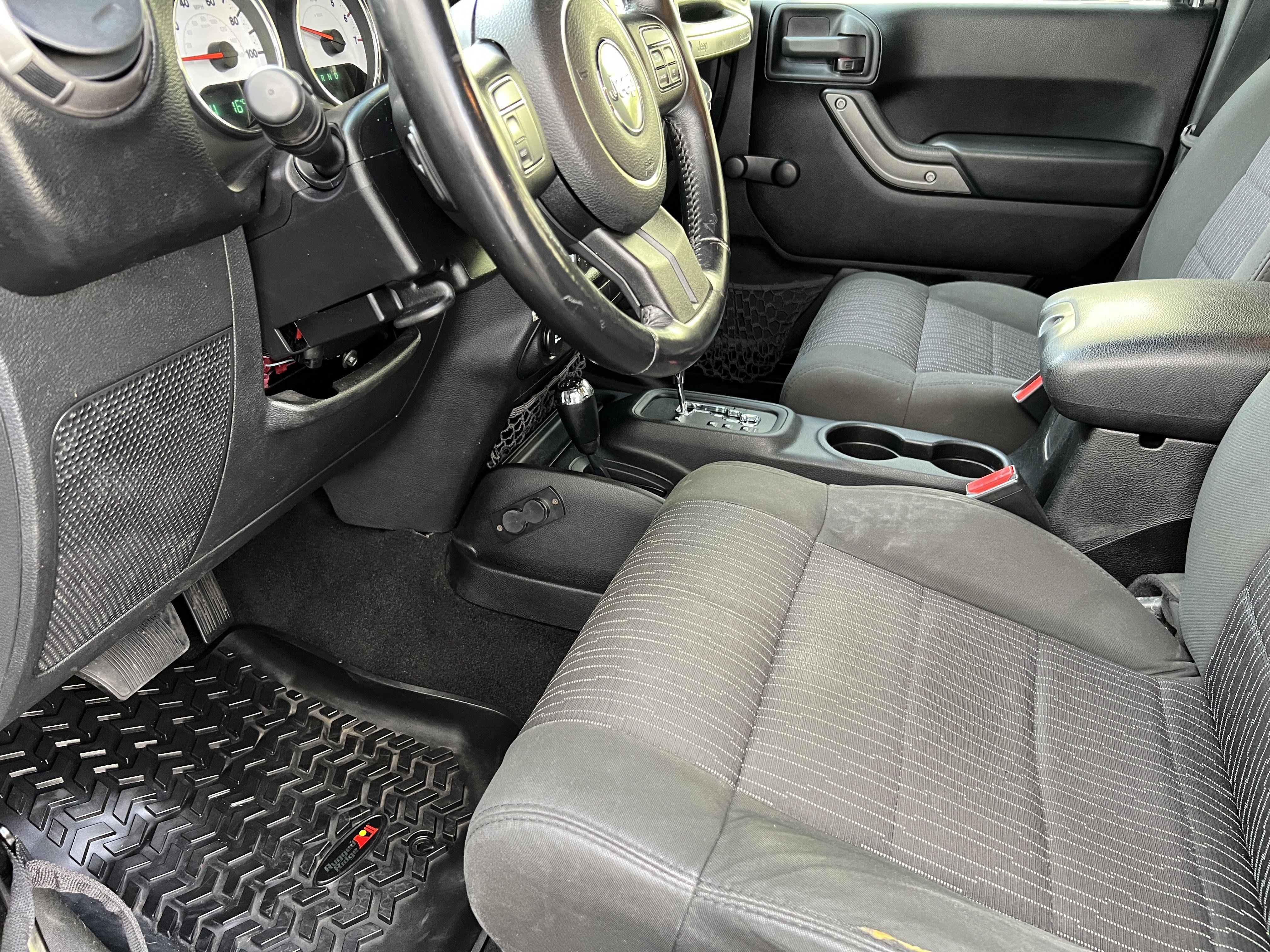 Used 2012 Jeep Wrangler Unlimited Sport AWD/4WD image 12