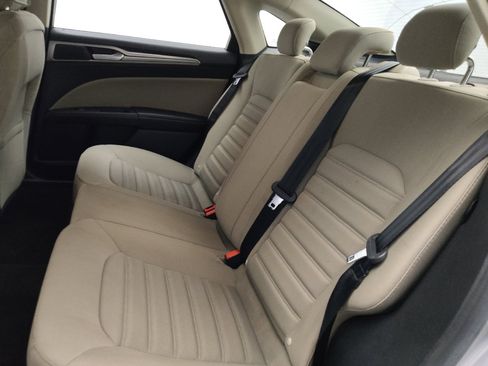 Used 2019 Ford Fusion S FWD image 18