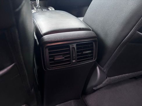 Used 2016 Nissan Rogue SL image 36