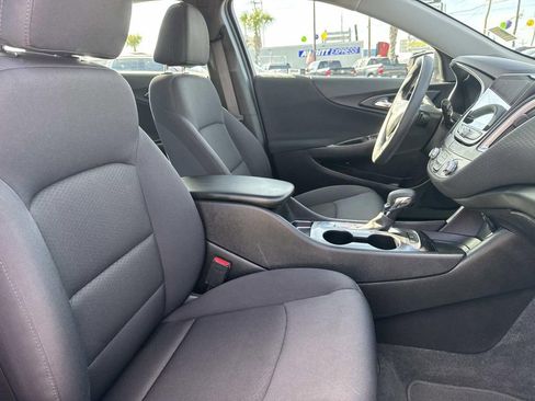 Certified 2022 Chevrolet Malibu LS image 11