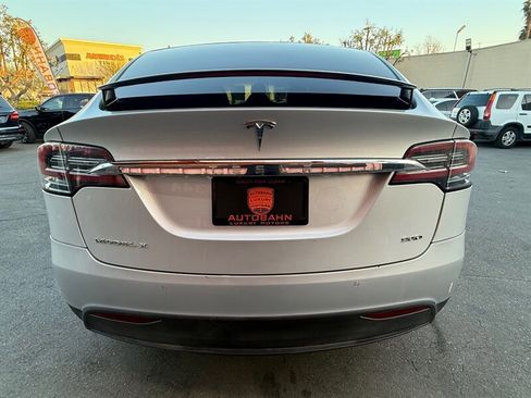 Used 2017 Tesla Model X 90D image 15