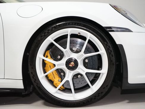 Used 2022 Porsche 911 GT3 RWD image 31