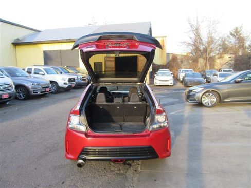 Used 2016 Scion tC image 5