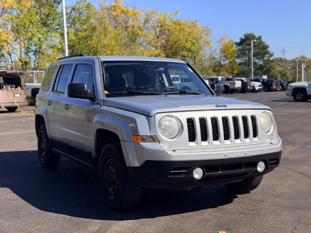 Used 2013 Jeep Patriot Sport AWD/4WD image 3