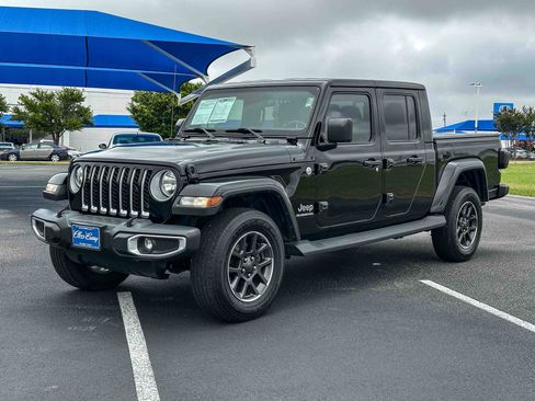 Used 2020 Jeep Gladiator Overland AWD/4WD image 10