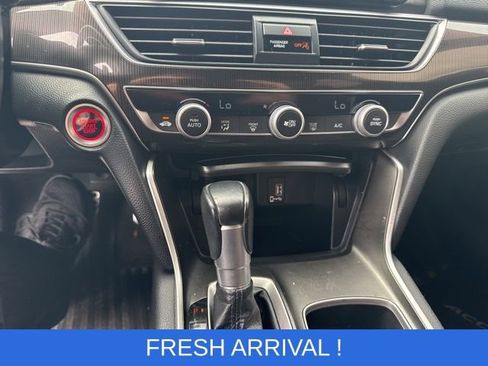 Used 2020 Honda Accord Sport image 6