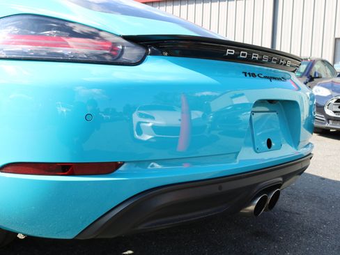 Used 2018 Porsche 718 Cayman S image 11