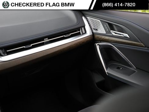 Used 2025 BMW X1 xDrive28i w/ Technology Package image 29