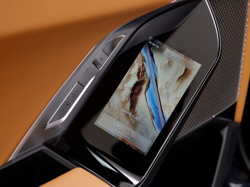 New 2026 BMW 740i xDrive image 14