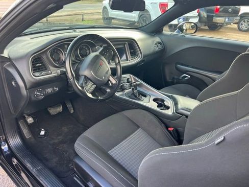 Used 2022 Dodge Challenger GT image 13