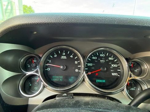 Used 2009 Chevrolet Silverado 1500 LT w/ Power Pack Plus AWD/4WD image 12