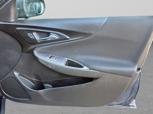 Used 2018 Chevrolet Malibu LS FWD image 22