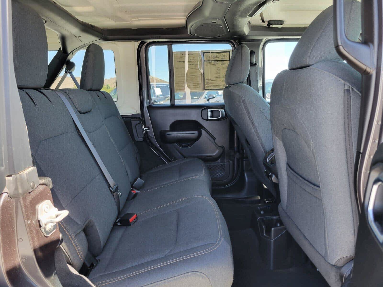 Used 2025 Jeep Wrangler Unlimited Sport AWD/4WD image 12