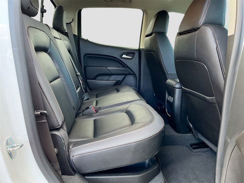 Used 2022 GMC Canyon AT4 w/ Trailering Package image 23