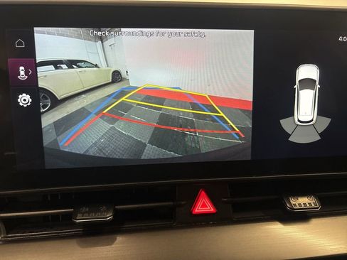 Used 2023 Kia Sportage EX image 29