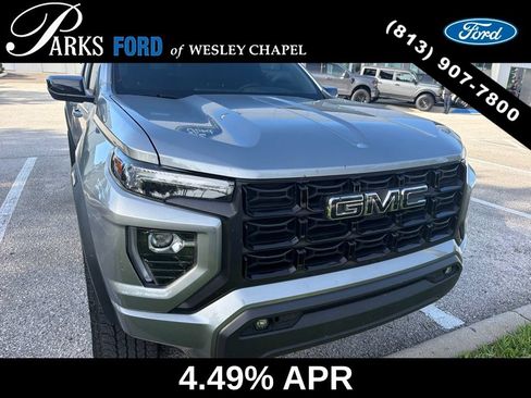 Used 2024 GMC Canyon Elevation w/ Elevation Premium Package AWD/4WD image 3