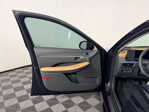 Used 2026 Hyundai Sonata Limited FWD image 27