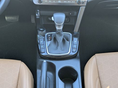 Certified 2025 Kia Seltos EX w/ EX Sunroof Package image 22