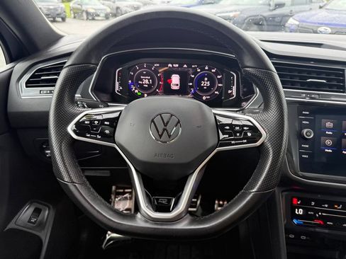Used 2022 Volkswagen Tiguan SEL R-Line AWD/4WD image 27