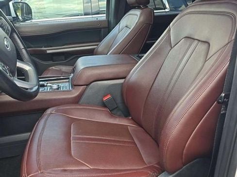 Used 2024 Ford Expedition Max Limited AWD/4WD image 13