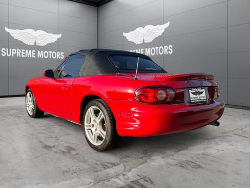 Used 2004 MAZDA MX-5 Miata w/ Convenience Pkg image 3
