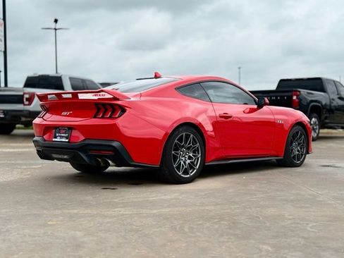 Used 2025 Ford Mustang GT Premium w/ GT Performance Package RWD image 2
