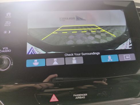 Certified 2024 Honda Passport EX-L image 19