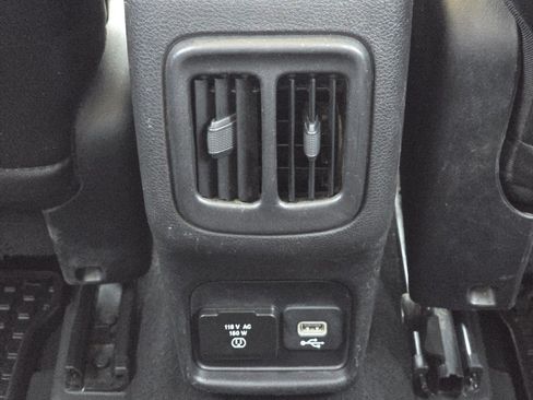 Used 2019 Jeep Compass Trailhawk AWD/4WD image 29