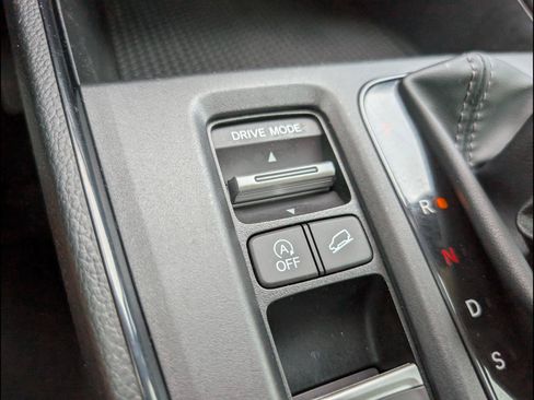 Certified 2025 Honda CR-V EX image 17