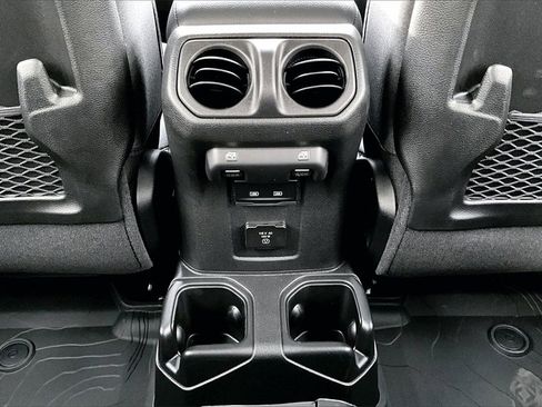 New 2026 Jeep Wrangler Unlimited Rubicon image 16