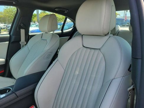 Used 2024 Genesis G70 2.5T Prestige w/ Sport Prestige Package RWD image 11
