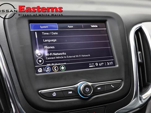 Used 2022 Chevrolet Equinox LS w/ LS Convenience Package image 18