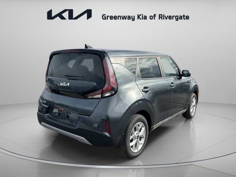 New 2025 Kia Soul LX w/ LX Technology Package FWD image 7