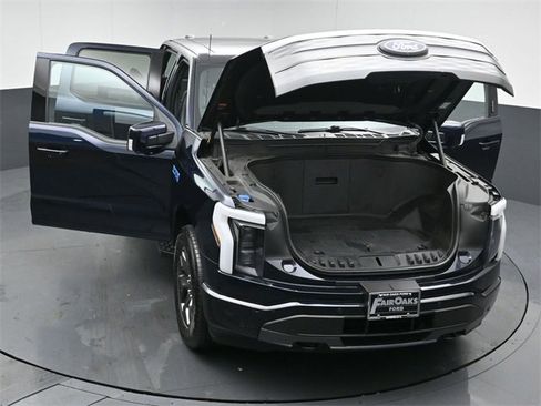 Used 2024 Ford F150 Lightning Lariat image 55