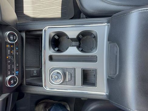 Used 2021 Ford Expedition XLT RWD image 14