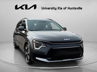 Used 2023 Kia Niro SX Touring image 1