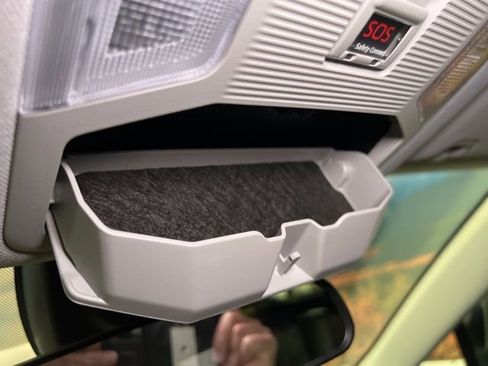 Used 2019 Toyota RAV4 LE image 41