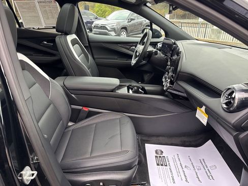 Used 2025 Chevrolet Blazer EV LT image 24