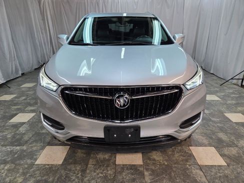 Used 2019 Buick Enclave Essence AWD/4WD image 3