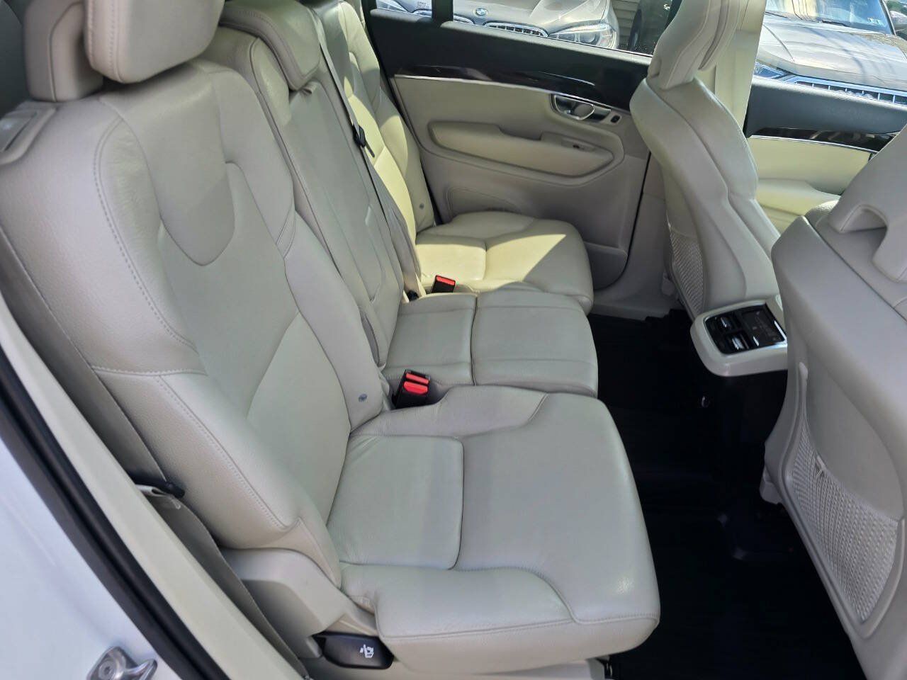 Used 2019 Volvo XC90 T6 Momentum w/ Advanced Package AWD/4WD image 24