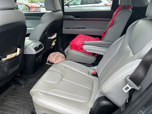 Used 2022 Hyundai Palisade SEL w/ Premium Package image 5