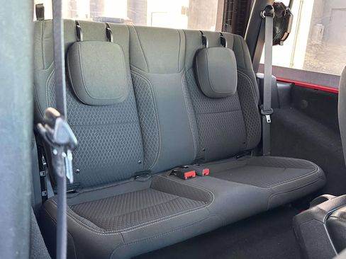 Used 2021 Jeep Wrangler Sport S image 14