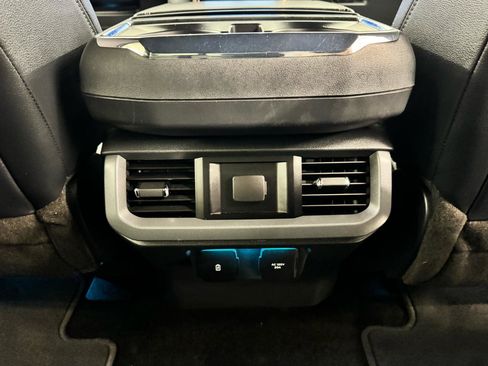 Used 2022 Ford F150 Lightning Lariat AWD/4WD image 18