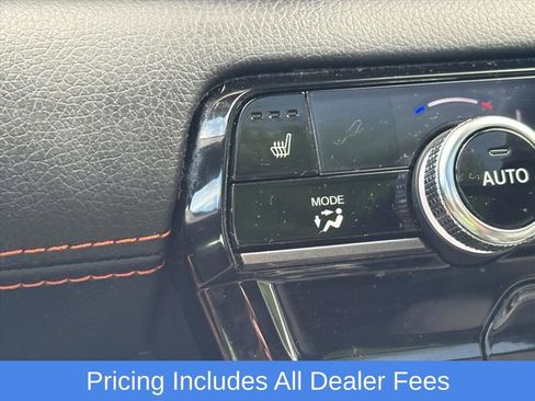 Used 2025 Honda Pilot TrailSport image 14