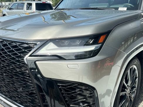 Used 2024 Lexus LX 600 F Sport image 8