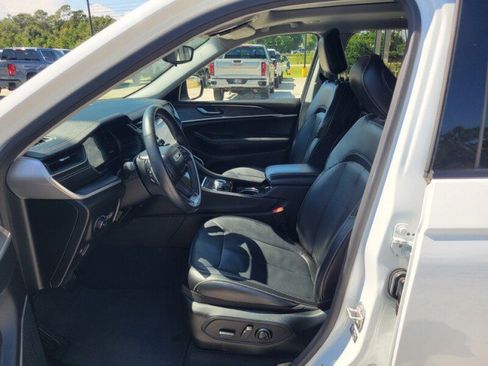 Used 2021 Jeep Grand Cherokee L Limited image 12