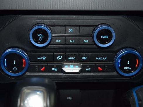 Used 2022 Ford Bronco Black Diamond w/ Sasquatch Package image 29