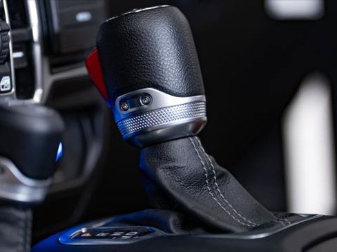 Used 2025 Jeep Gladiator Sport image 47