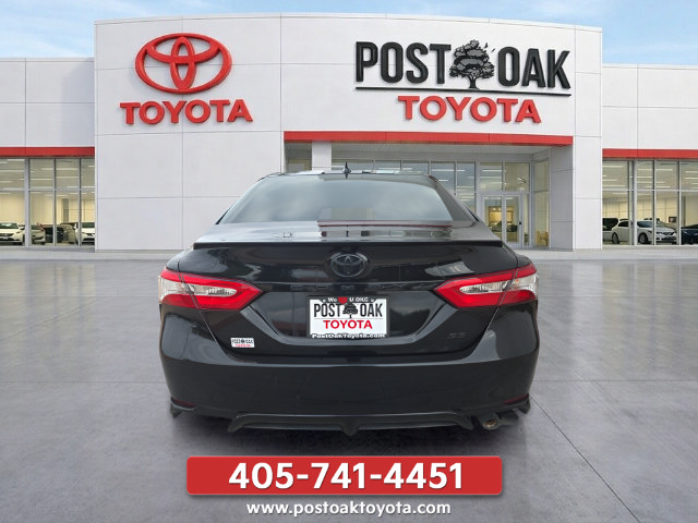Used 2020 Toyota Camry SE FWD image 5